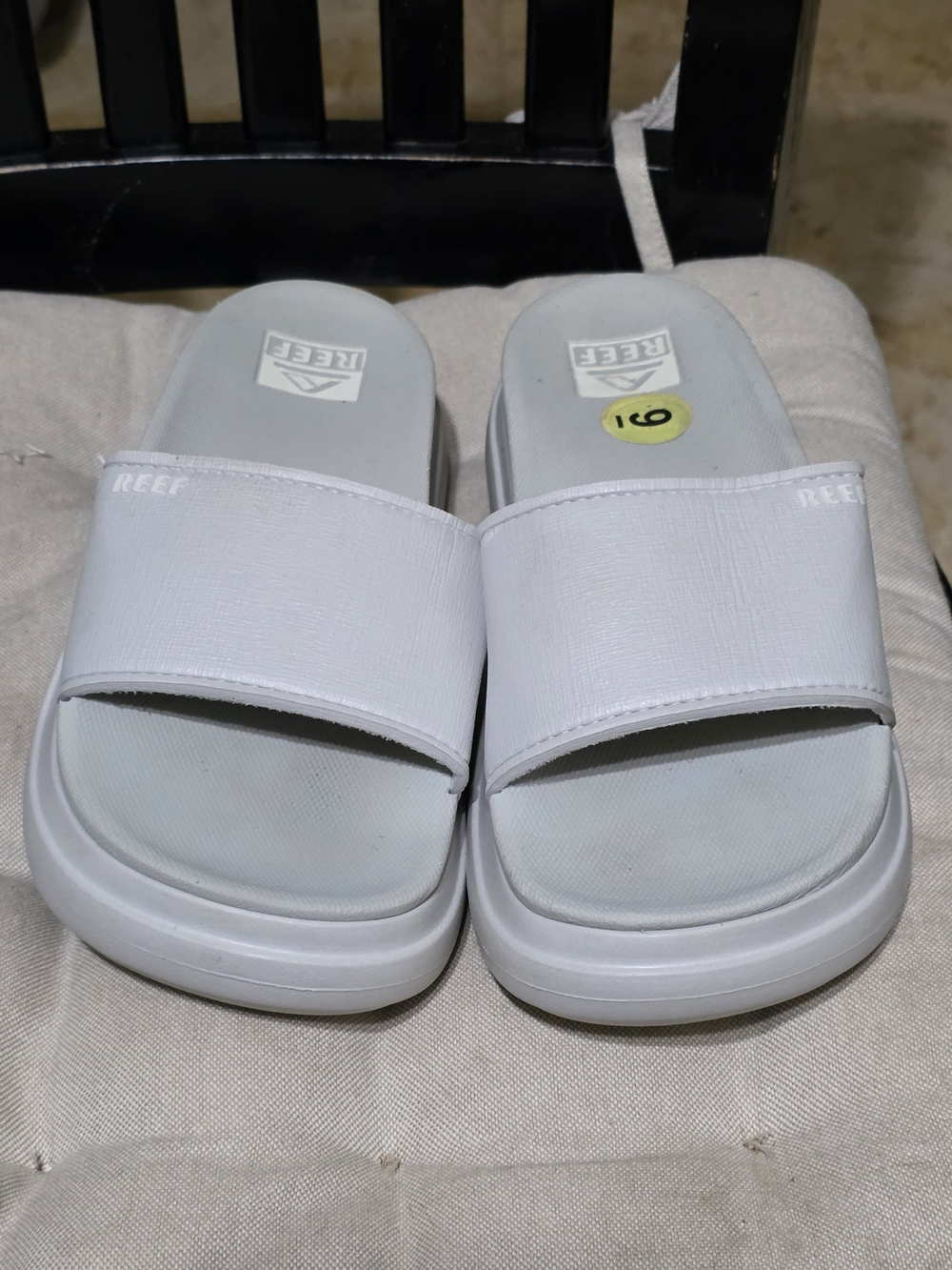 Reef Womens Cushion Bondi Bay Platform Slides Size 6 Used